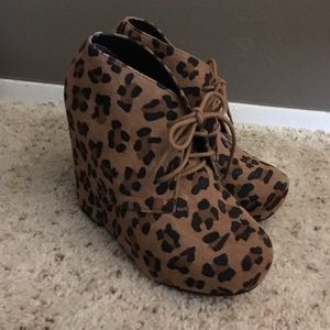 Animal print wedges size 6.5