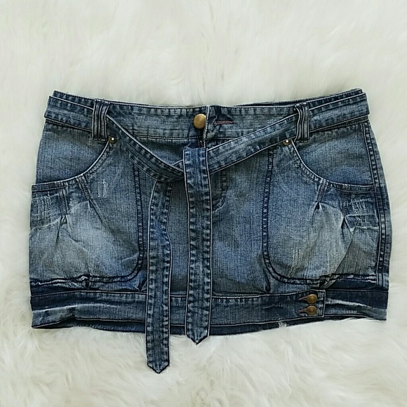 Armani Exchange Mini skirt