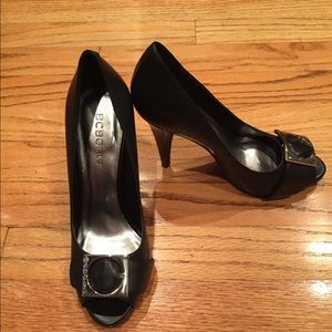 NWOT BCBG Girls Black Peep Toes Pumps 5.5