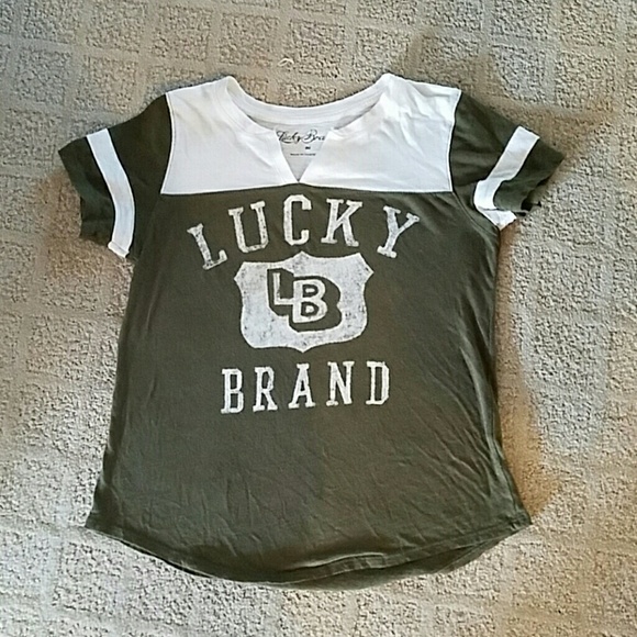 Lucky Brand tee size xs