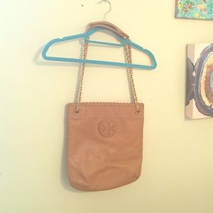 Tan Tory burch Marion purse!!