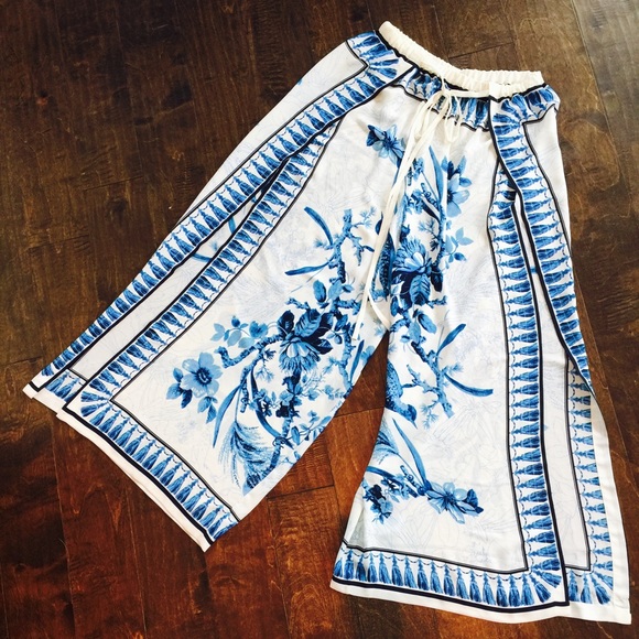 BCBG MaxAzaria Flow Blue Vintage Slit Loungers