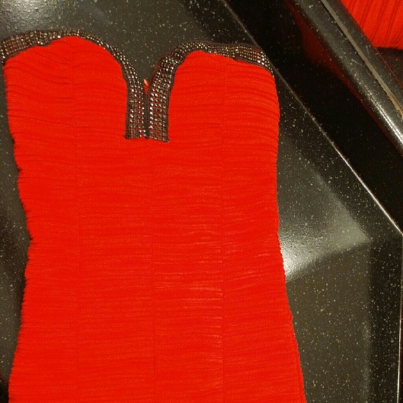 Red midi dress