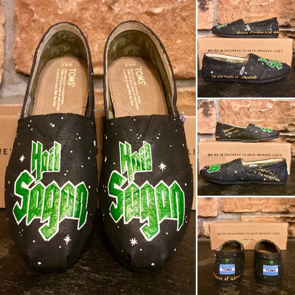 Hail Sagan custom hand painted TOMS - Picture 1 of 4