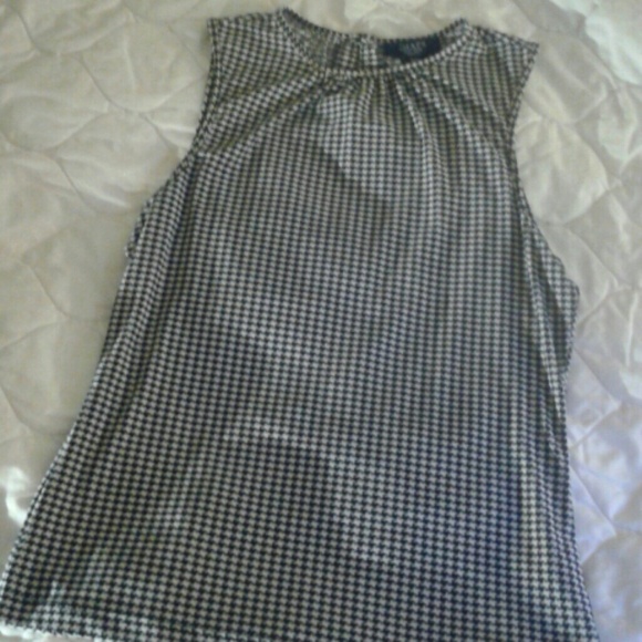 Black and White Checkered Sleeveless Chaps Blouse
