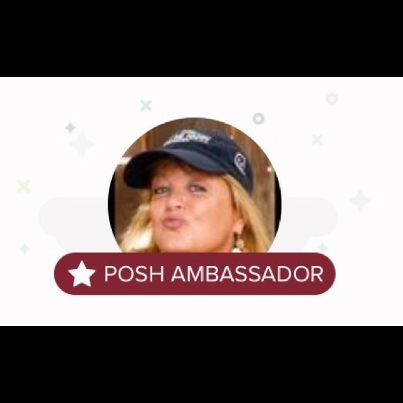 ๐๐๐ Hi Posher Pals! Please visit my closet. ๐ - Picture 3 of 5