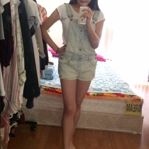 Denim short overall! - Picture 4 of 4