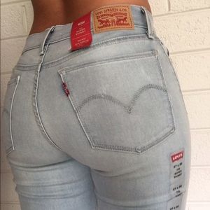 Levis