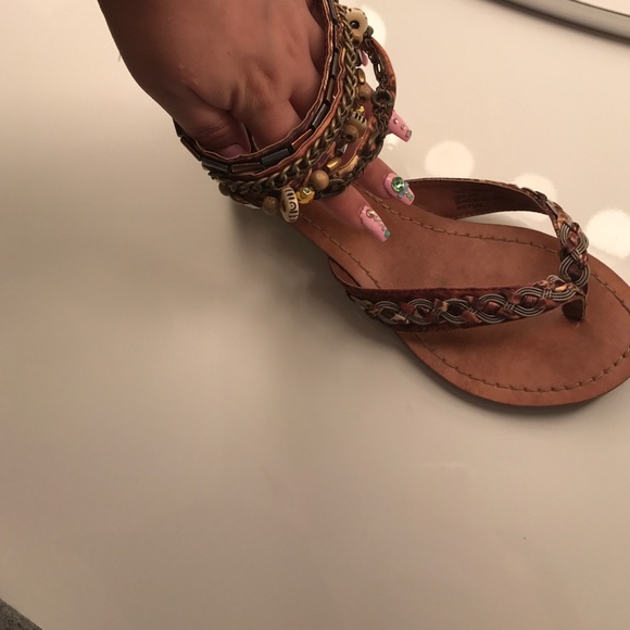 Nice sandals size 6 1/2