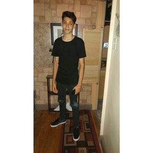 Meet your Posher, Luis