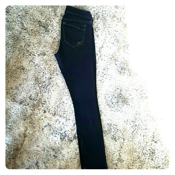 EXPRESS "Stella" Low Rise Skinny Jean