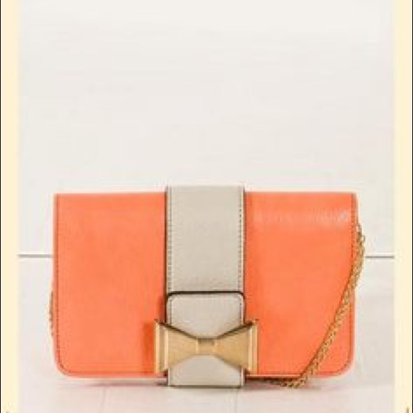 Cute bow purse, never used!