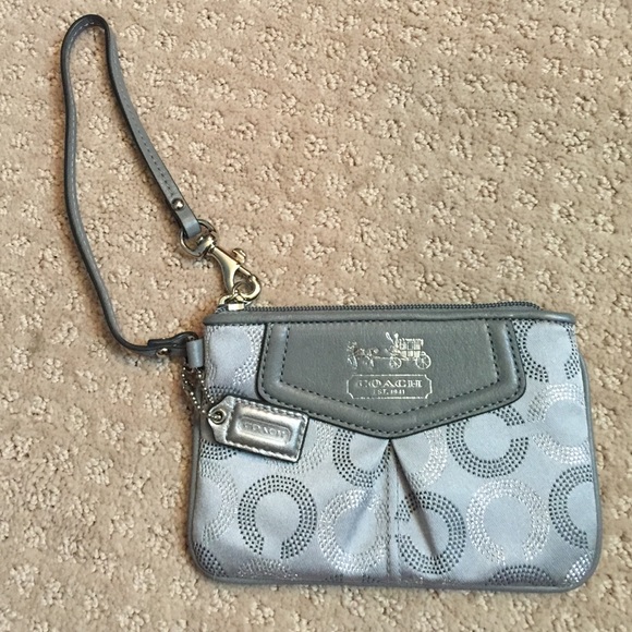 Coach wristlet NWOT