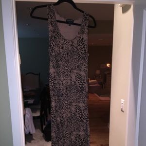 Designer Isabella Oliver maternity maxi dress