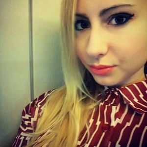 Meet your Posher, Lydia