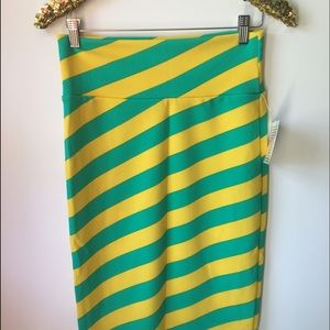 LuLaRoe Cassie skirt small s nwt