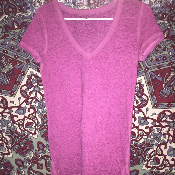 comfortable pink American Eagle top