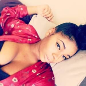 Meet your Posher, Navazia