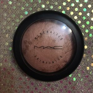 MAC cosmetics Mineralizer Skinfinish