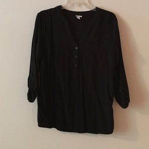 Black flowy blouse with front pocket!