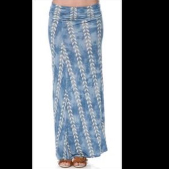 Gorgeous blue tribal maxi skirt billabong