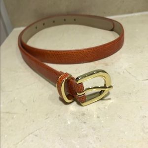 Banana republic belt barely used