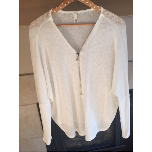 Last One • Cozy Zip Down Sweater Top - Picture 3 of 3