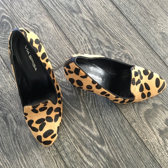Leopard skin with chunky heel