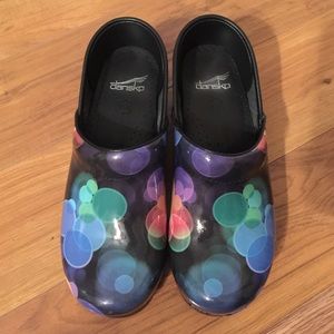 Women's Dansko clogs