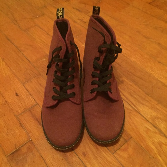 Dr. Marten burgundy canvas boot size 8
