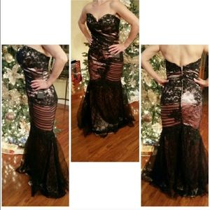 Gorgeous form fitting mermaid dress