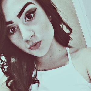 Meet your Posher, Cassandra