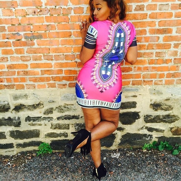 Pink tribal dress - Picture 2 of 2