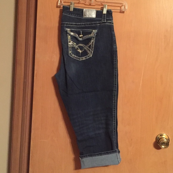Maurices capris.