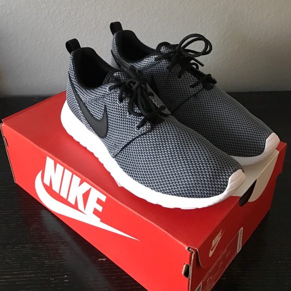 Nike Shoes - Nike ROSHE *Brand new, never worn* grey,blk,white