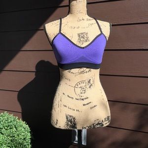 Lululemon sport bra