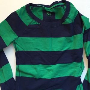 CLEARANCE 💥💥Tunic top with green blue stripes