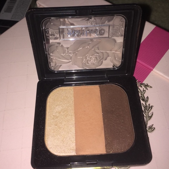 Kat Von D never been used - Picture 3 of 3