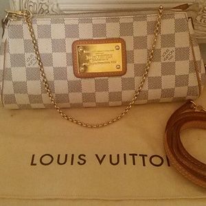 100% Authentic Louis Vuitton Eva crossbody/Clutch