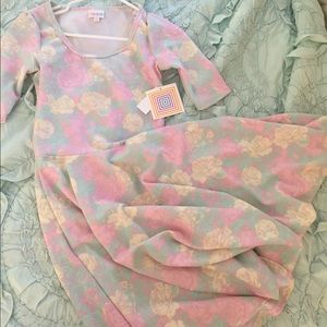 Lularoe xs Nicole roses