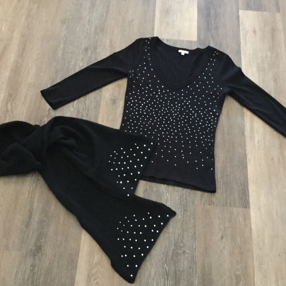 Beautiful top, SOLD - Picture 3 of 3