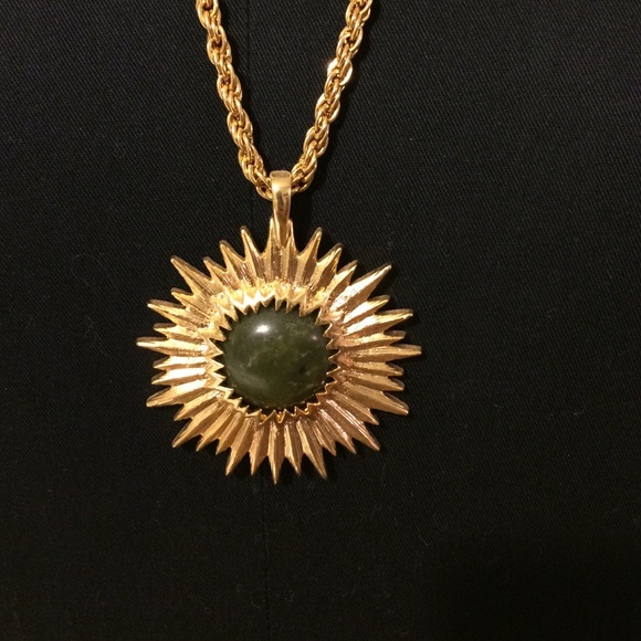 Starburst necklace - Picture 1 of 3