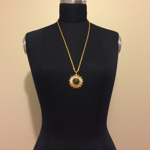 Starburst necklace - Picture 2 of 3