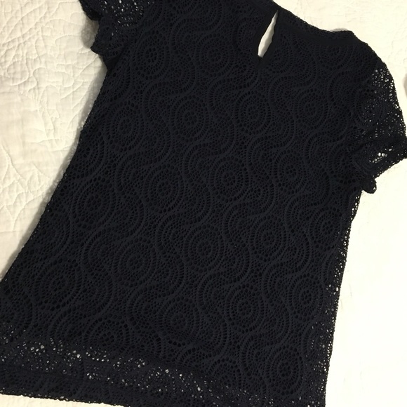 SOLD-Banana Republic top - Picture 3 of 3