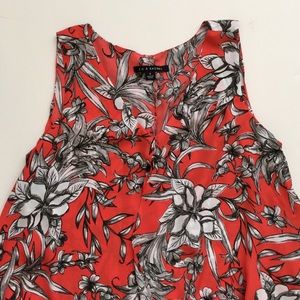 CLEARANCE 💥💥Nwot. Zach & rachel top