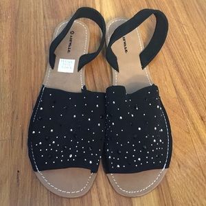 Flats (shoes)