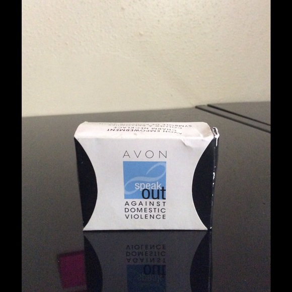 Avon necklace