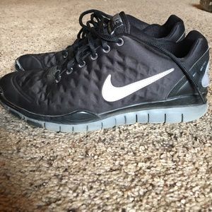Nike free shoes