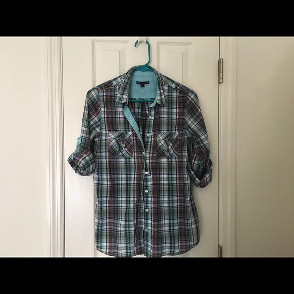 GAP long sleeved plaid button down