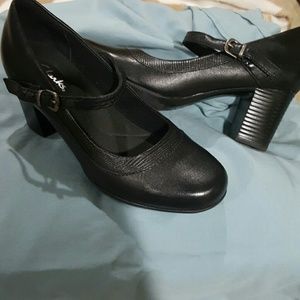 Clarks Bendables, black sz 7.5